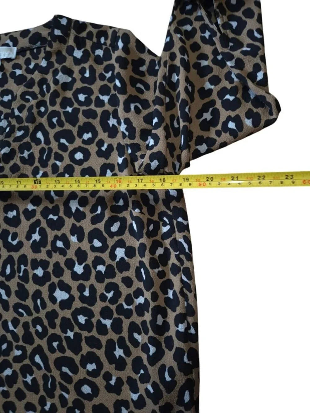 Michael Kors Leopard Print Blouse Tie Sleeve Womens Size M Animal Print Top.